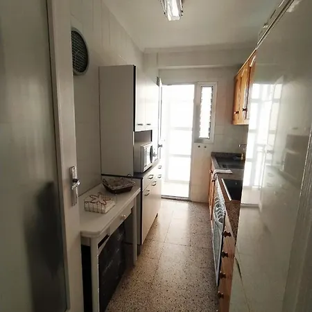 Lucas 100 M De La Playa Apartament